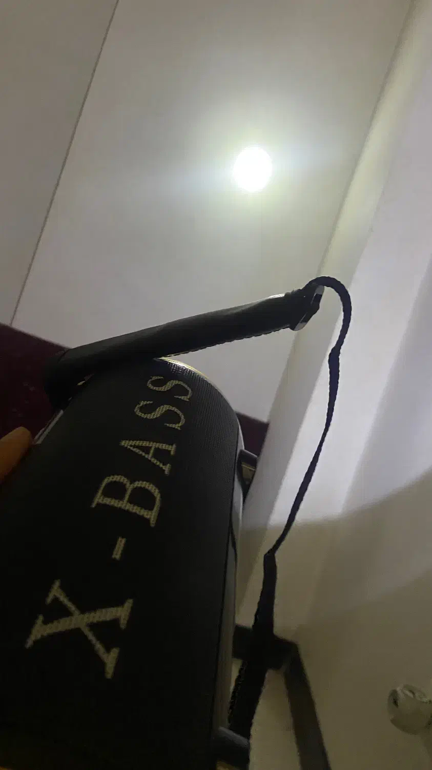 اسپیکر همراه و پرژکتور قوی|پخشکننده همراه|برخوار, |دیوار