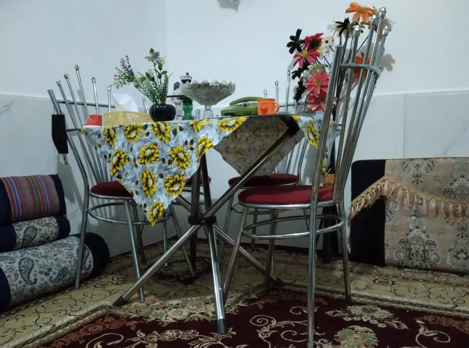 میز نهار خوری|میز و صندلی غذاخوری|تربتحیدریه, آبشار|دیوار