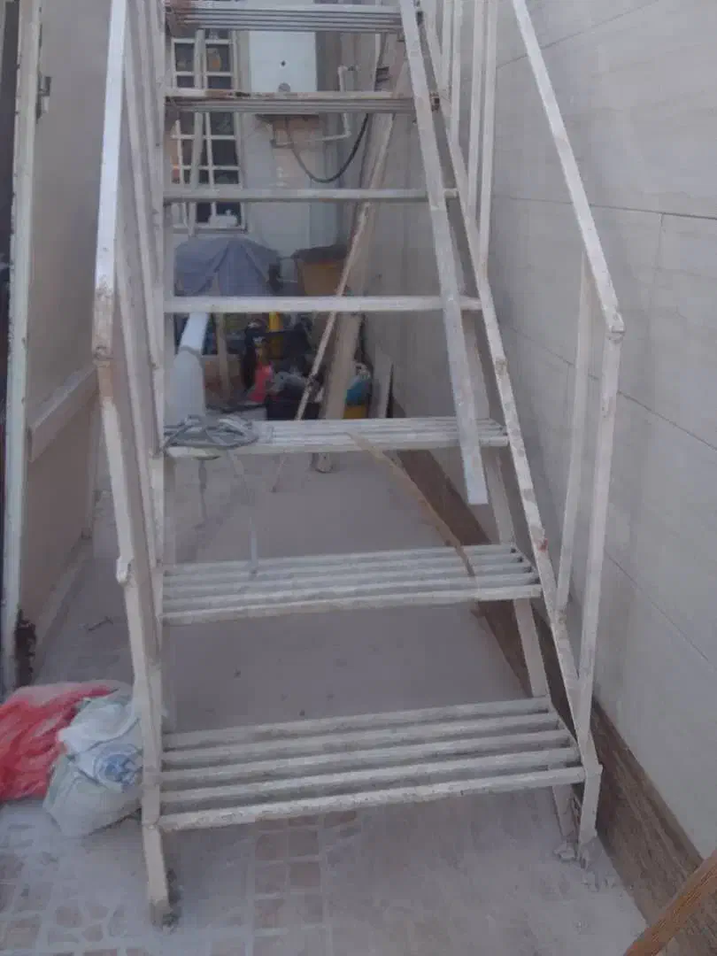 دولنگه در و راه پله آهنی سنگین ک محکم|مصالح و تجهیزات ساختمان|خرمشهر, |دیوار