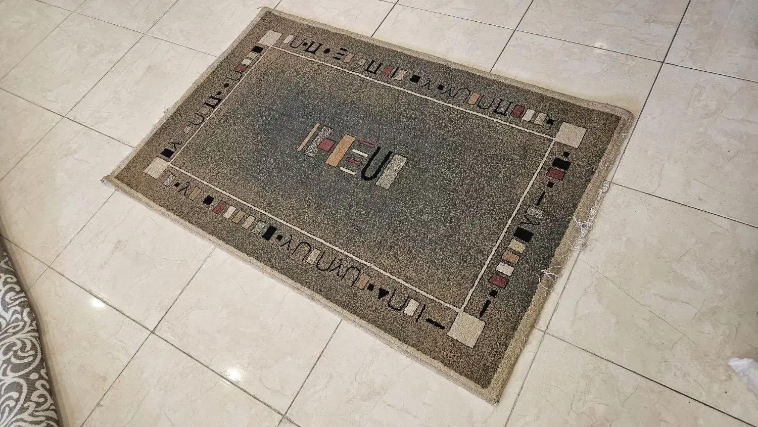 فرش ماشینی ۳ متر مربع|فرش|تهران, دکتر هوشیار|دیوار