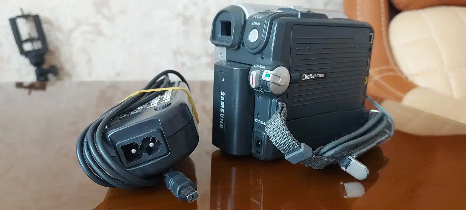 دوربین هندیکم سامسونگ فیلم خور و sd کارت|دوربین عکاسی و فیلمبرداری|تهران, شهرک صدرا|دیوار