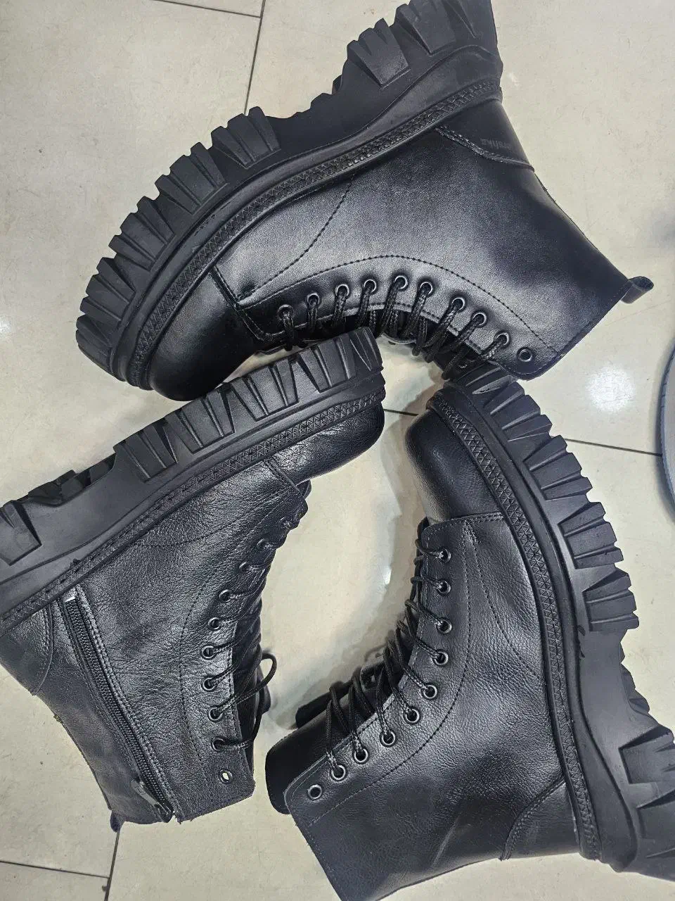 بوت و نیم بوت مردانه|کیف، کفش، کمربند|نیشابور, تختی|دیوار