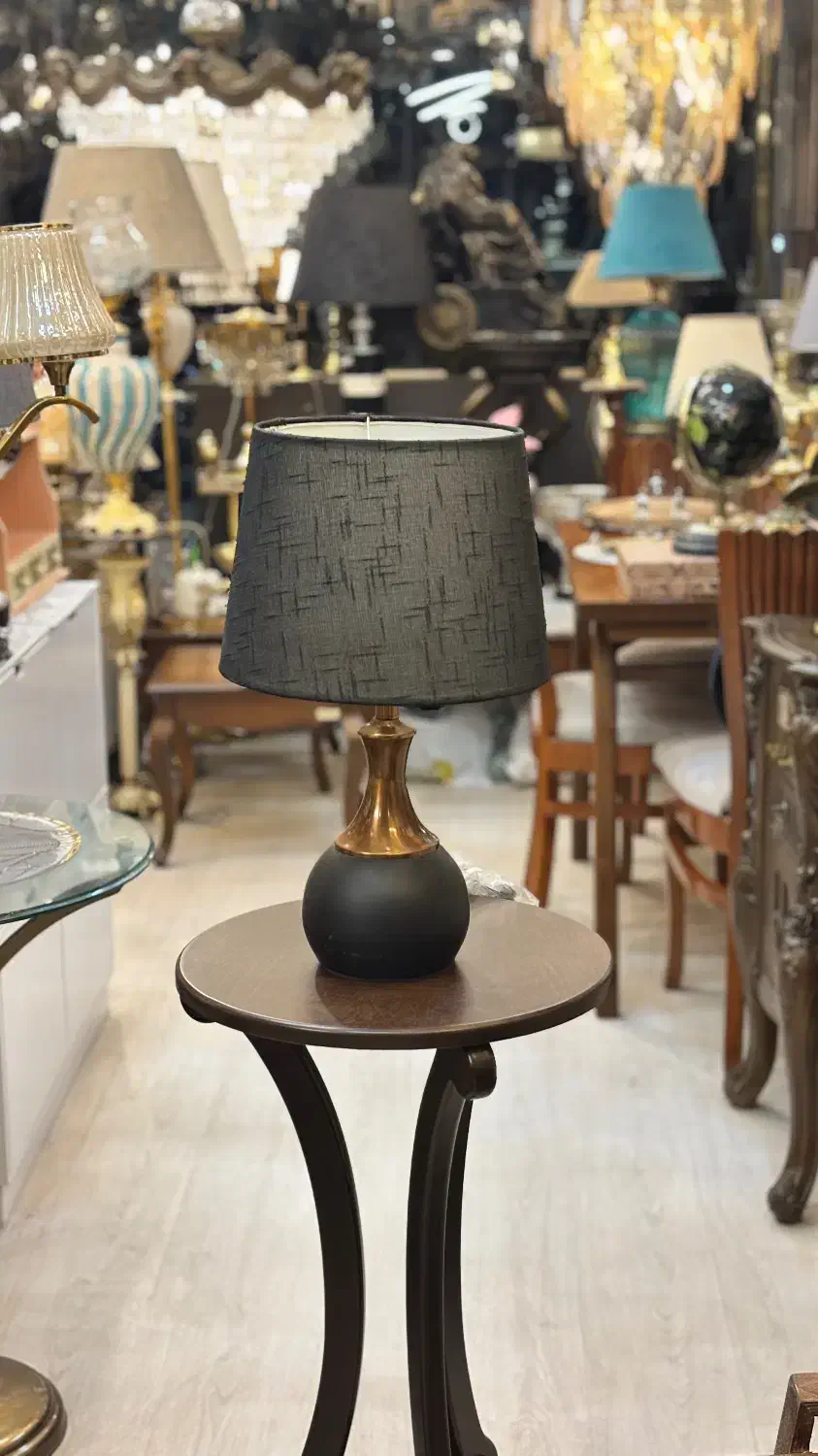 آباژور|چراغ خواب و آباژور|اصفهان, بهار آزادی|دیوار