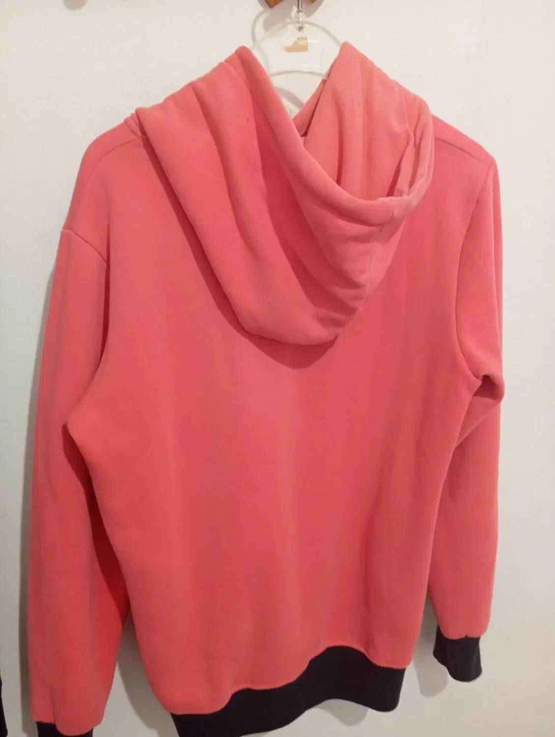 لباس زمستانی|لباس|چالوس, |دیوار