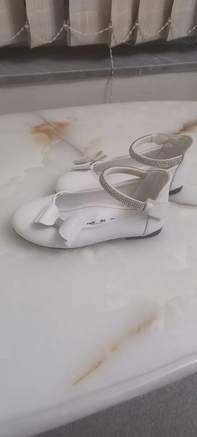 کفش مجلسی دخترانه|کفش و لباس بچه|میانه, |دیوار