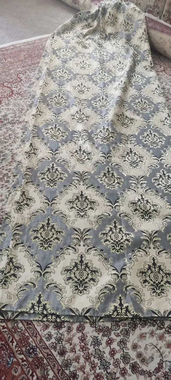 پرده ۳ در ۴ تمیز و بدون هیچ لکه وپارگی|پرده، رانر، رومیزی|شوش, |دیوار