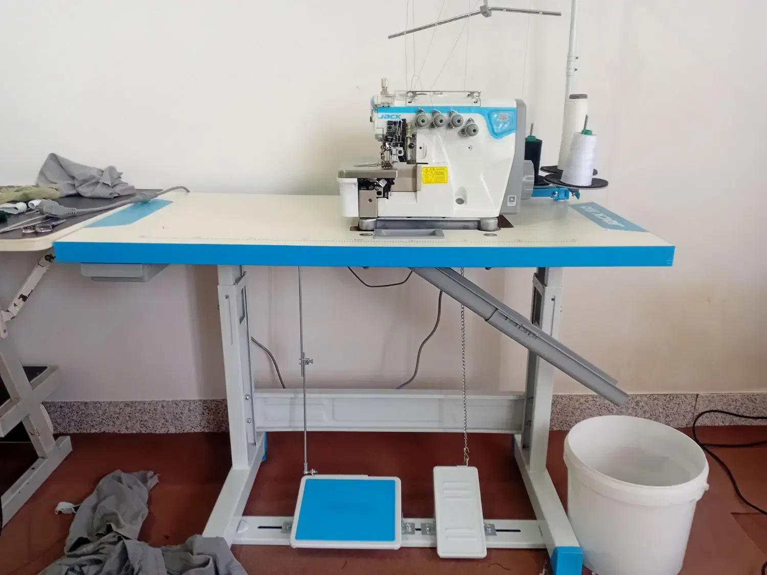 چرخ خیاطی ۵نخ جک E4s درحد صفر|چرخ خیاطی و ریسندگی|گمیشان, |دیوار