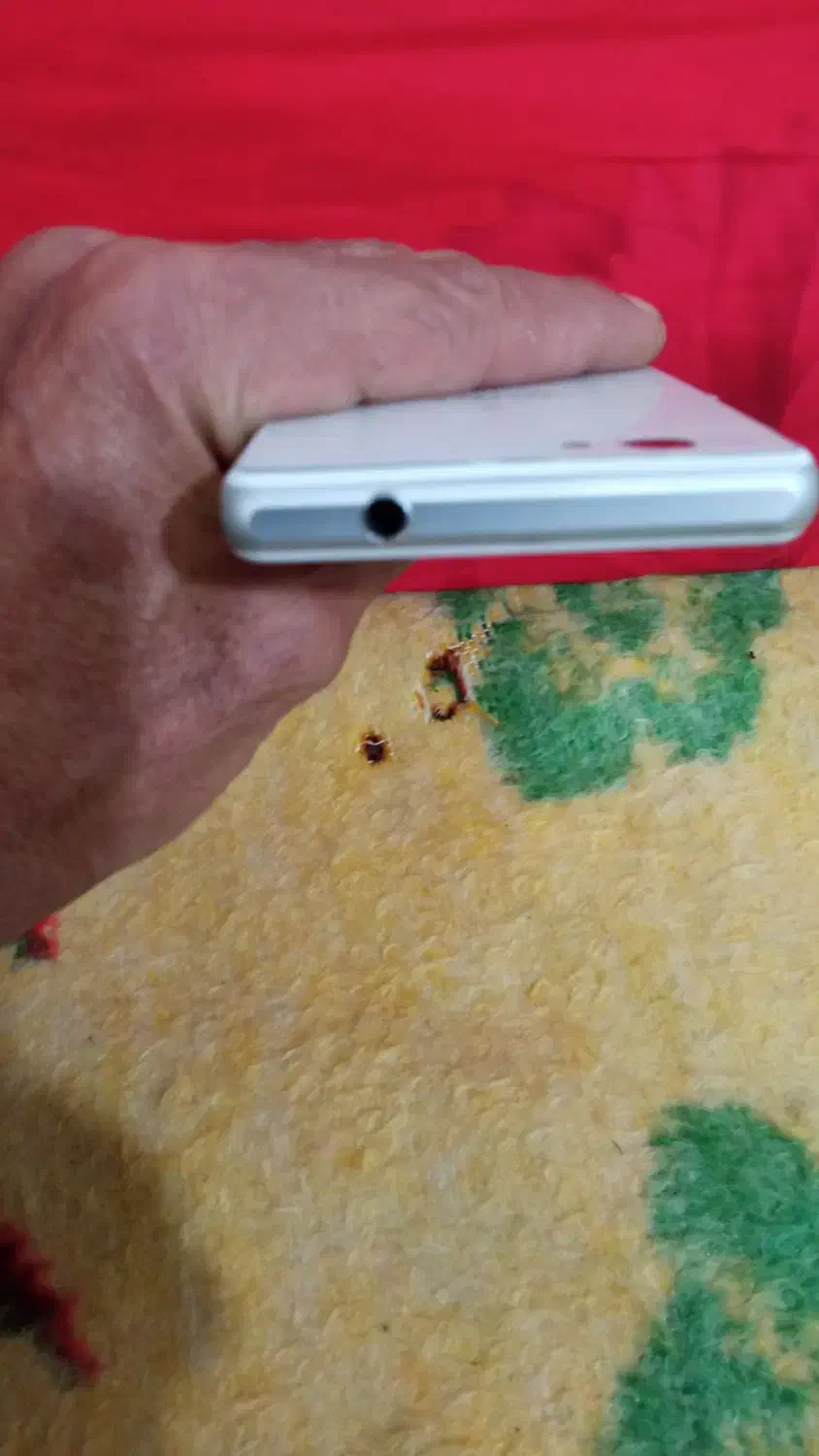 یه عهد گوشی سونی|موبایل|لاران, |دیوار