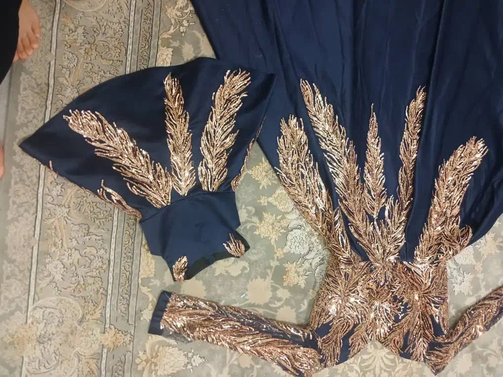 لباس مجلسی|لباس|دلیجان, |دیوار