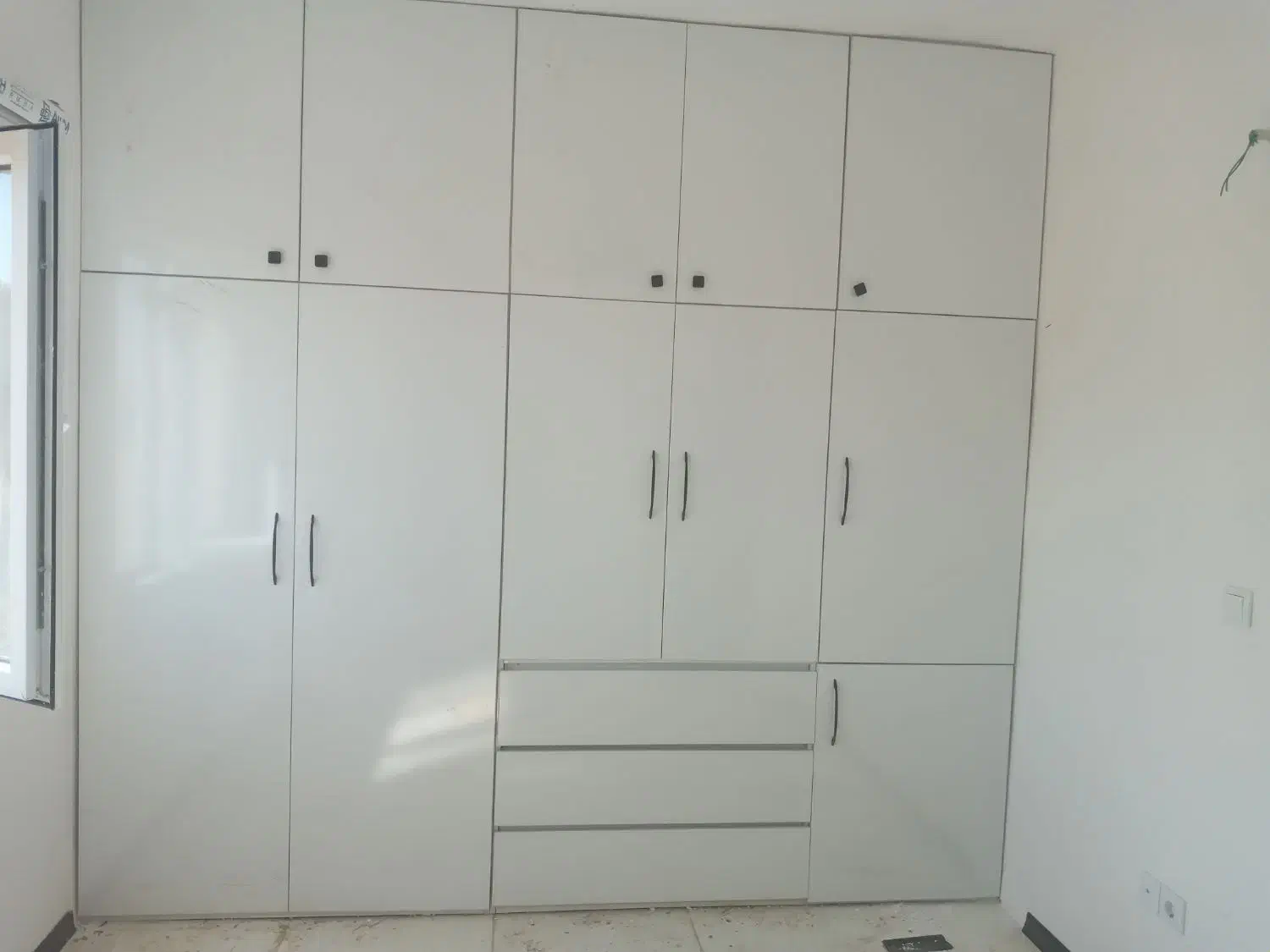 ساخت و تعمیر و نصب انواع کابینت و کمد|خدمات پیشه و مهارت|خرم‌آباد, |دیوار