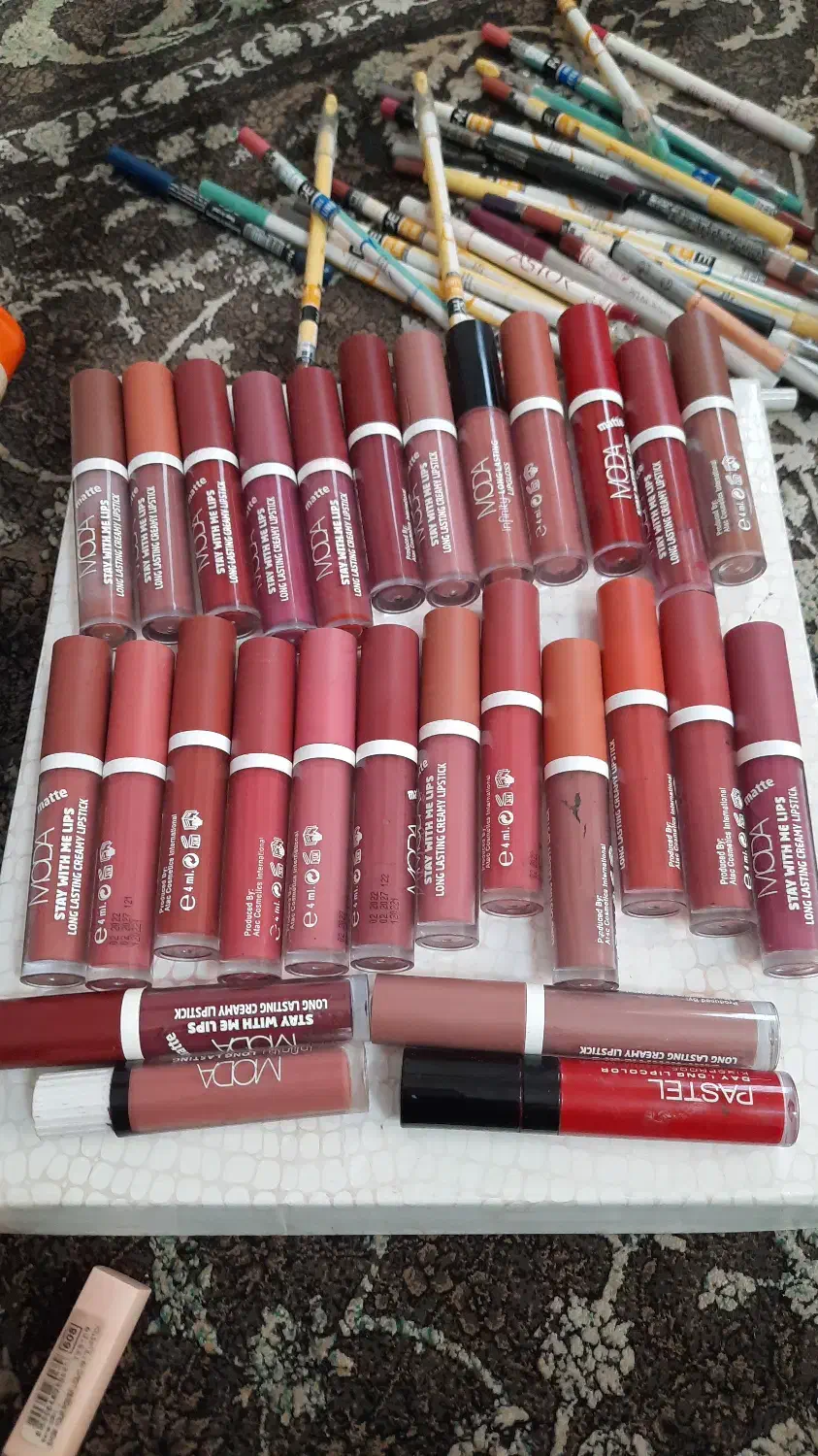 رژ مدا|آرایشی، بهداشتی، درمانی|تهران, صادقیه|دیوار