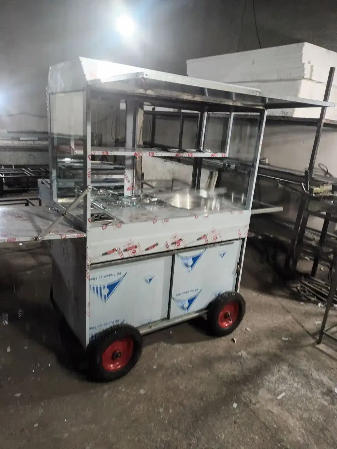 فلافلی فر همه کاره چرخدار ساندویچی پیتزا بیرونی|کافی‌شاپ و رستوران|گرگان, |دیوار