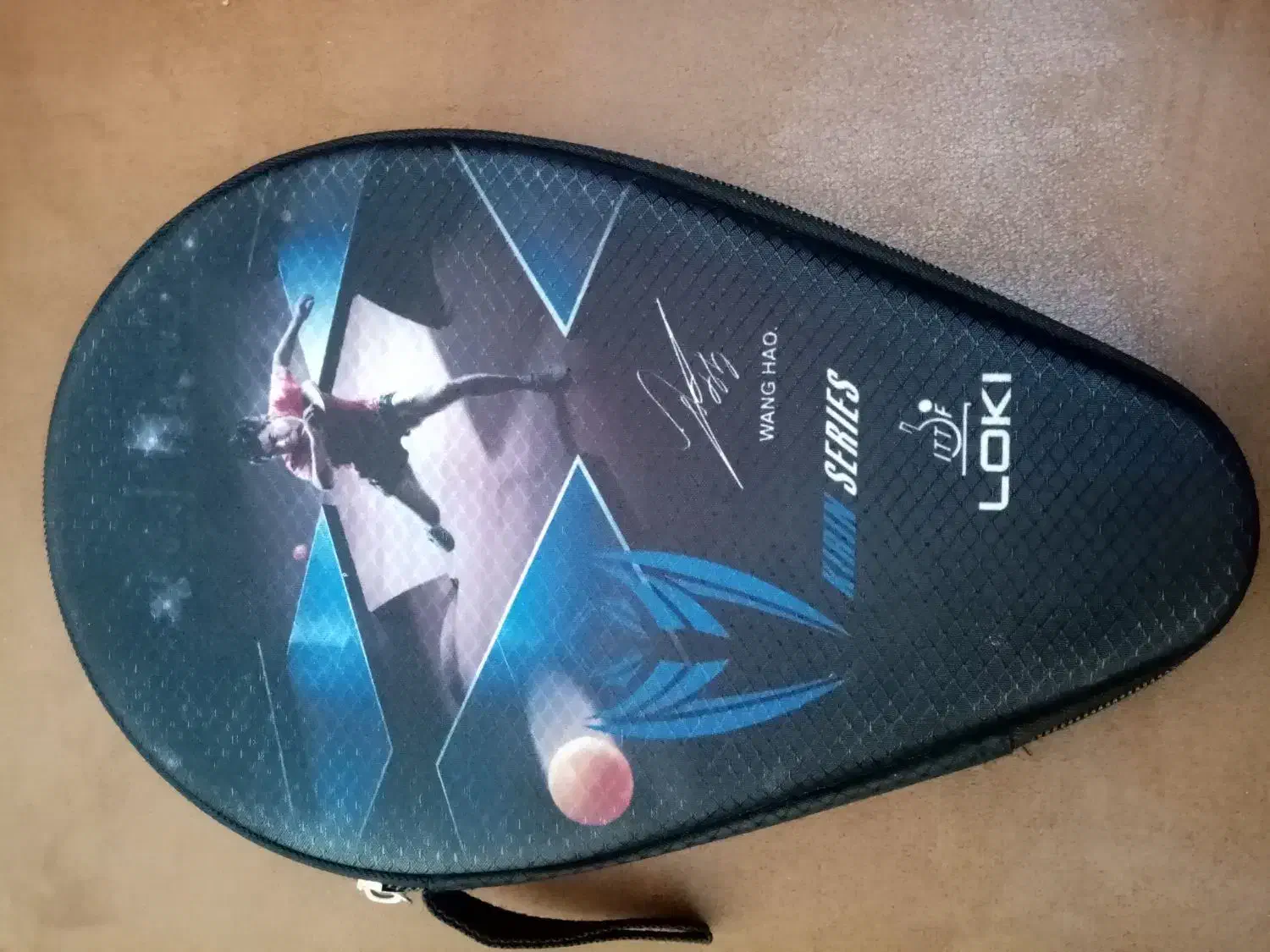 فروش فوری 2 عدد کیف راکت لوکی و فرند شیپ|تجهیزات ورزشی|نجفآباد, فاز ۴ شهرک آزادگان|دیوار