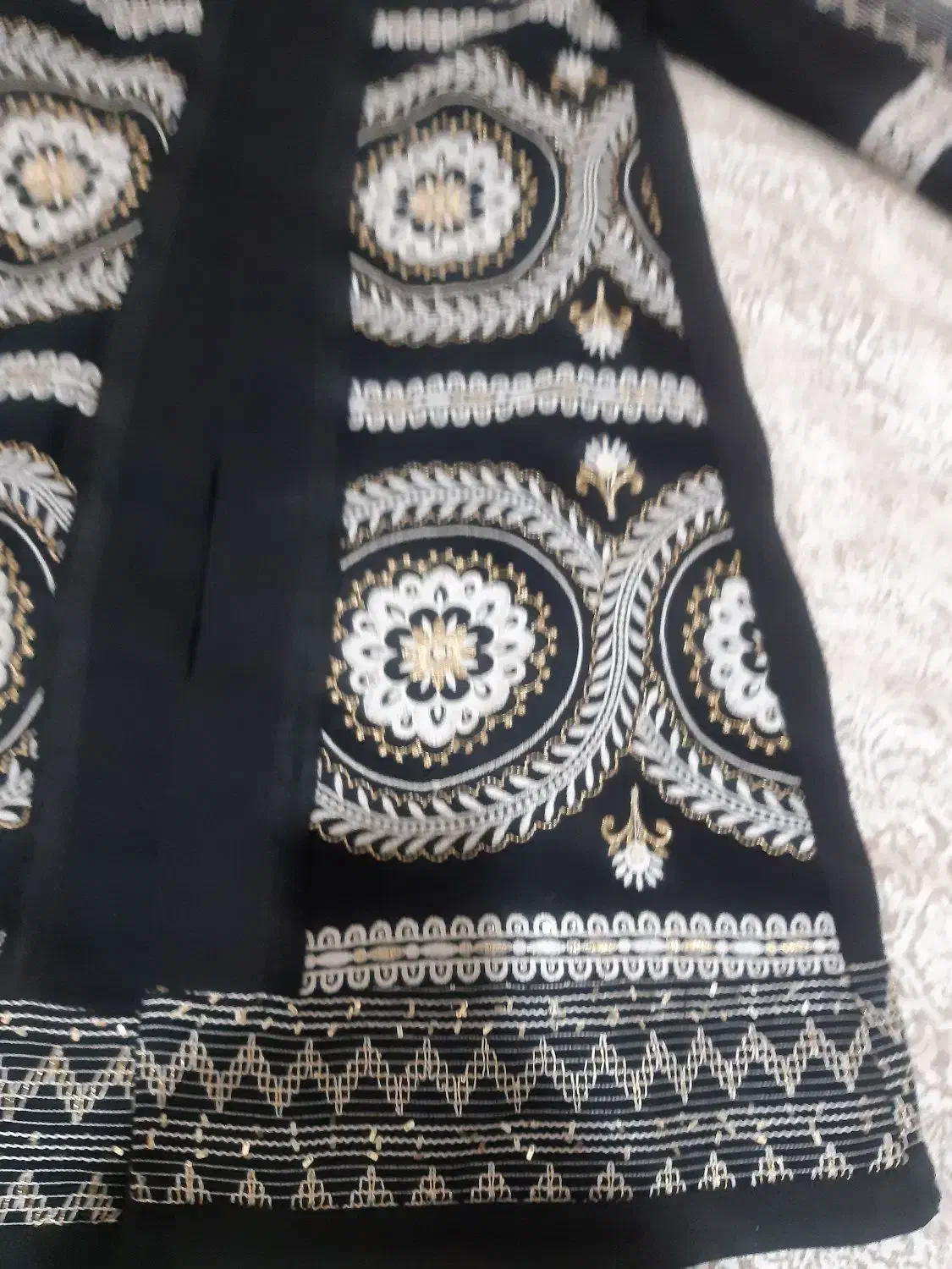 مانتو مجلسی و پاییزه|لباس|زاهدان, |دیوار