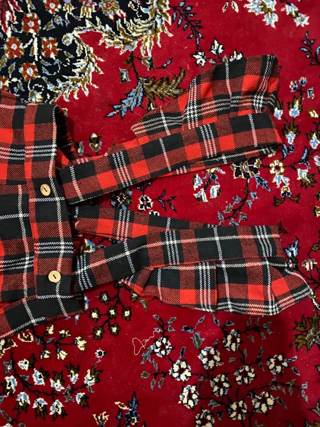 ساس بندی|لباس|سبزوار, طبرسی (جعفرآباد)|دیوار