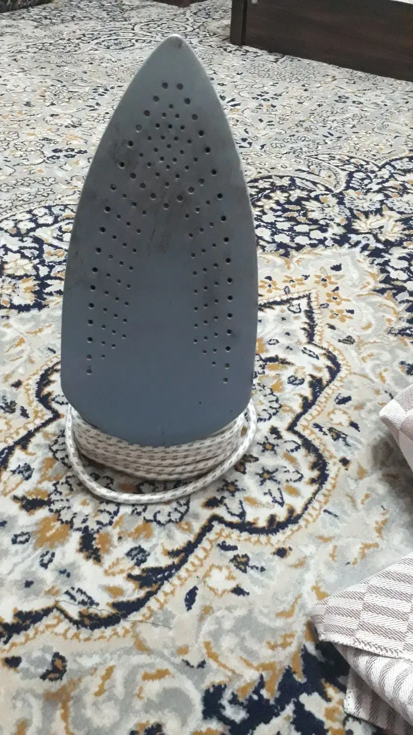 اتو بخار دلونگی|اتو و لوازم اتو|قم, دورشهر|دیوار