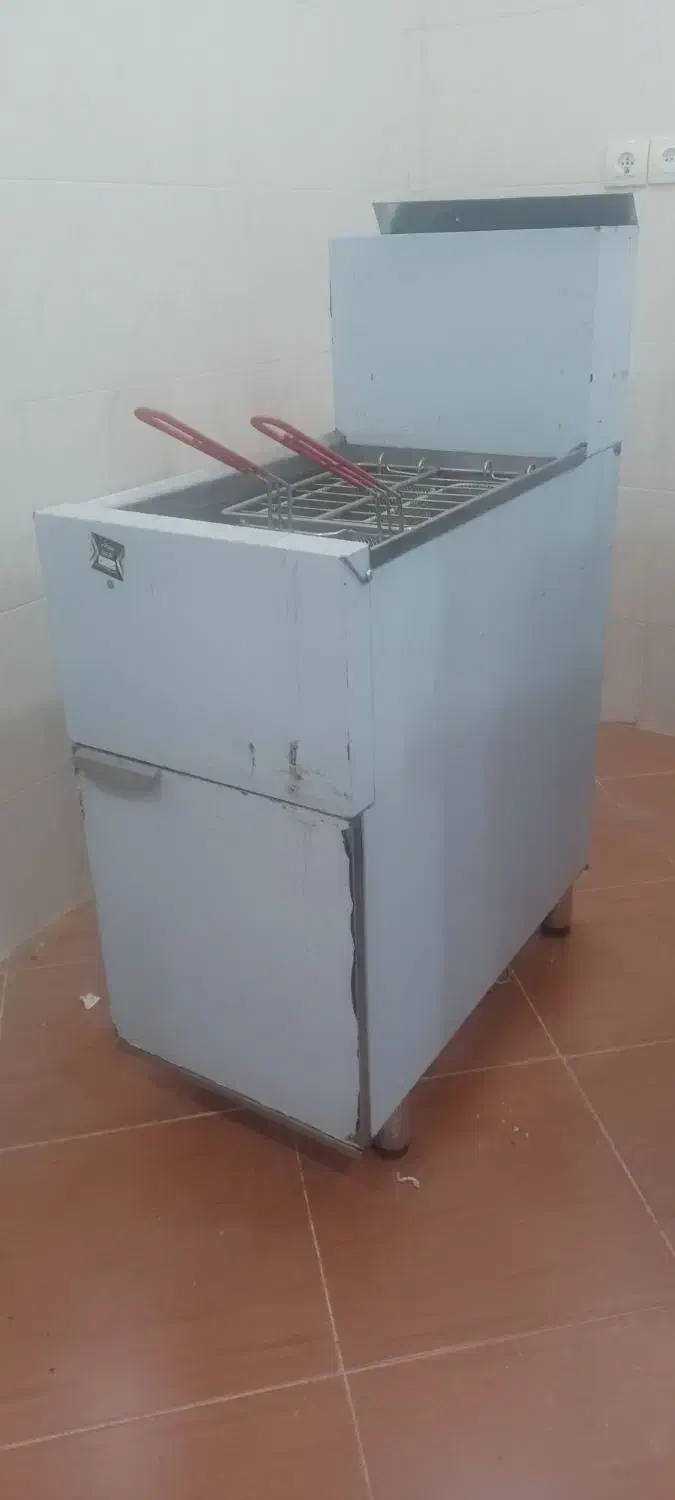 پک سوخاری  درحد نو کلا یک بار استفاده شده|کافی‌شاپ و رستوران|یزد, |دیوار