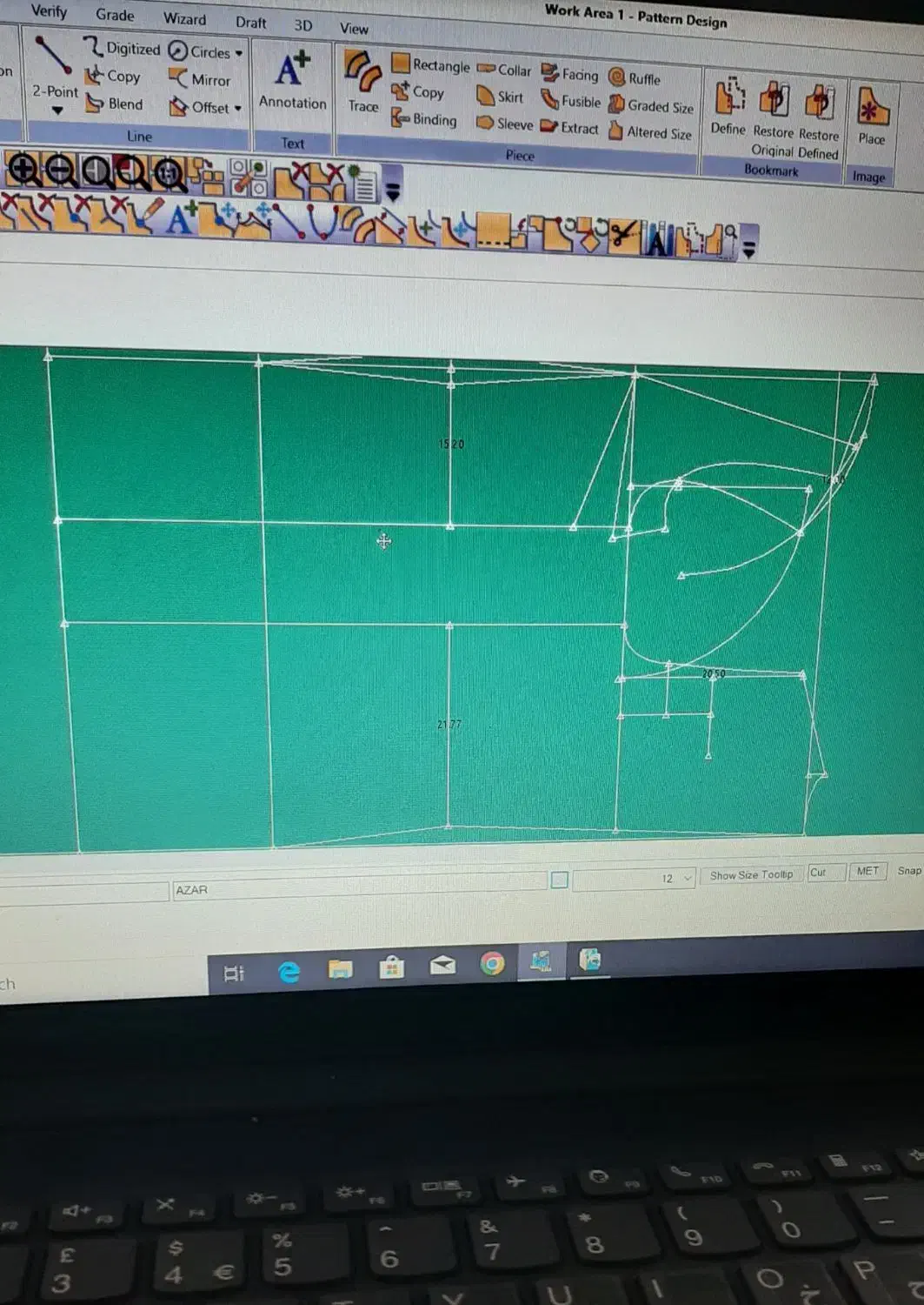 دوخت حرفه ای لباس مجلسی|لباس|کرج, کارخانه قند|دیوار