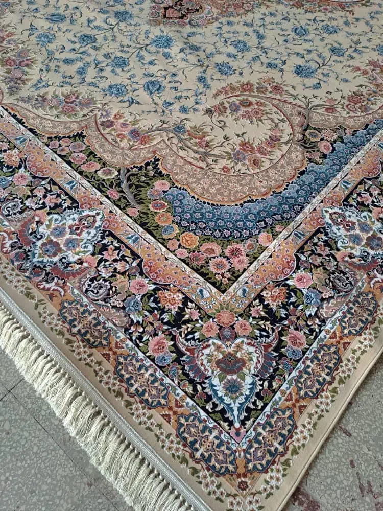 فروش انواع فرش و گلیم و فرشینه و رو فرشی|فرش|قزوین, |دیوار