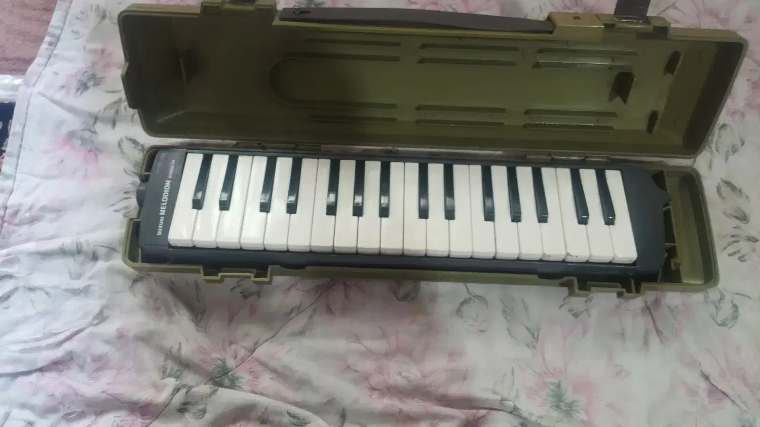 ملودیکا سوزوکی ژاپن ۳۴ کلید|پیانو، کیبورد، آکاردئون|ورامین, خیر آباد|دیوار