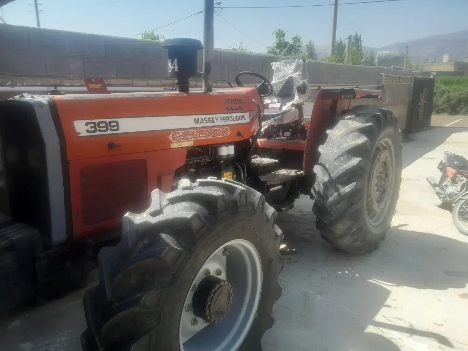 ۳۹۹مدل ۸۴|خودرو سنگین|شیراز, انجیر|دیوار