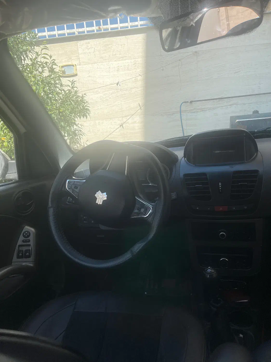 کوییک Gxl سفید مدل بهمن ۱۴۰۲ مانیتور دار|خودرو سواری و وانت|شیراز, شهرک گلستان شمالی|دیوار