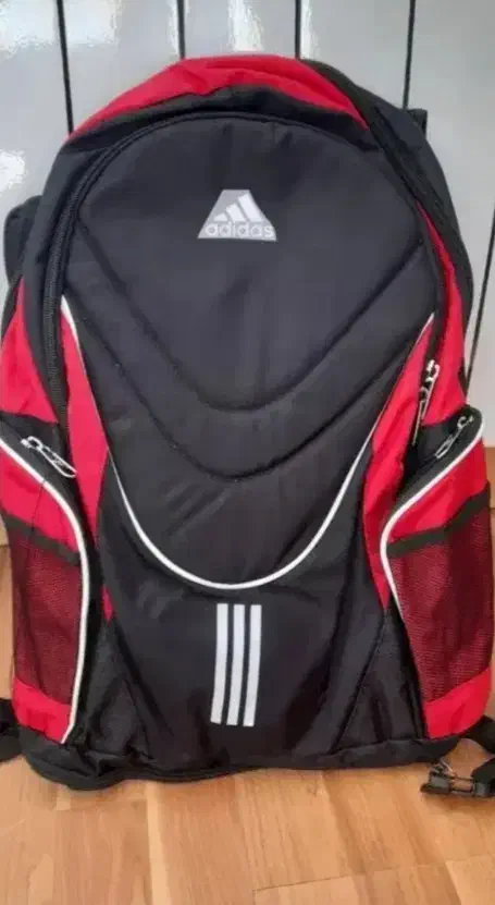 کیف|کیف، کفش، کمربند|کرمان, |دیوار