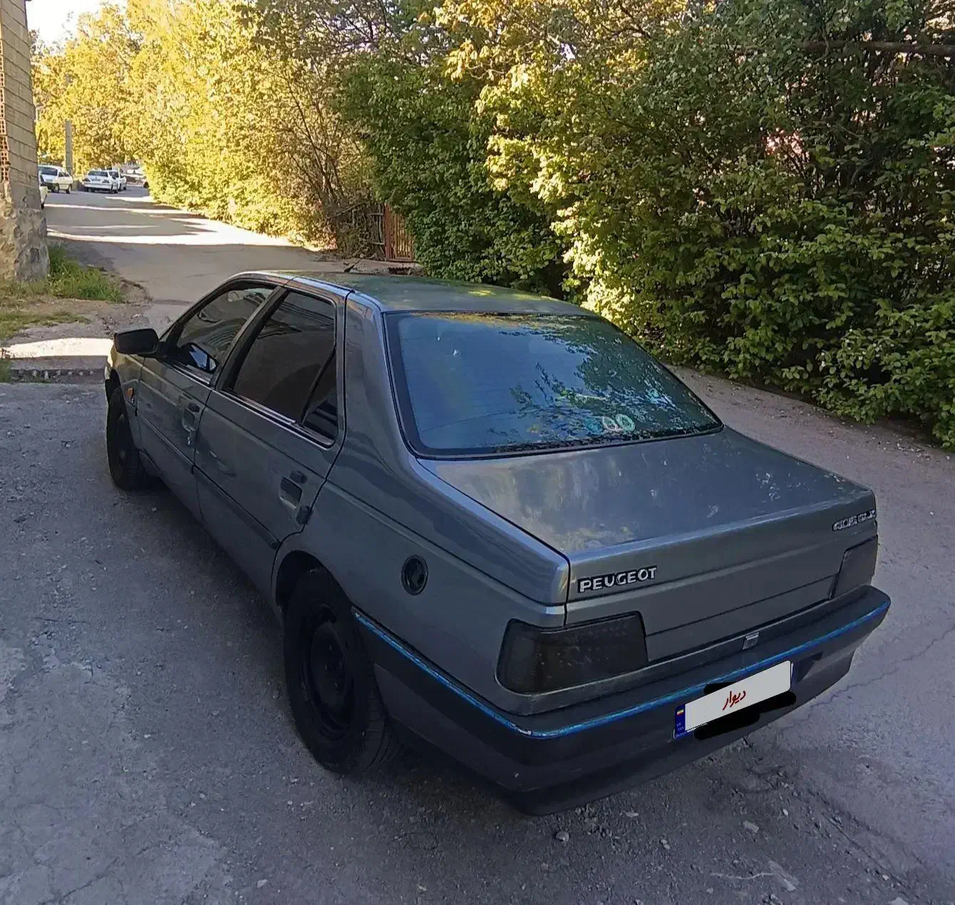 405|خودرو سواری و وانت|رشت, معلم|دیوار