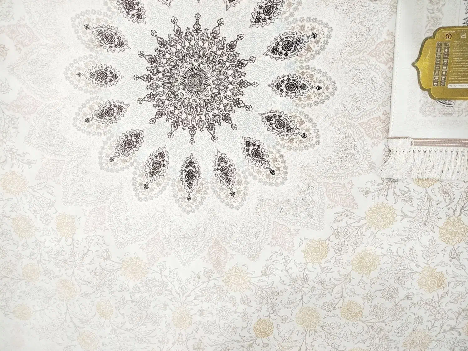 فرش ۹ متری درجه یک|فرش|رباطکریم, کیکاور|دیوار