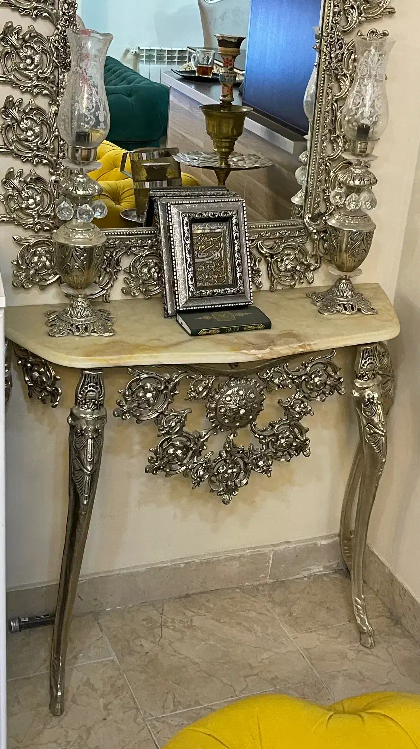 آینه و شمعدان|آینه|تهران, گلستان (شهرک راه آهن)|دیوار