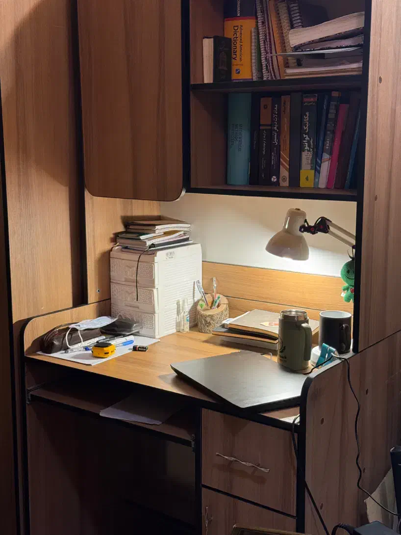 میز تحریر|میز تحریر و کامپیوتر|کرج, عظیمیه|دیوار