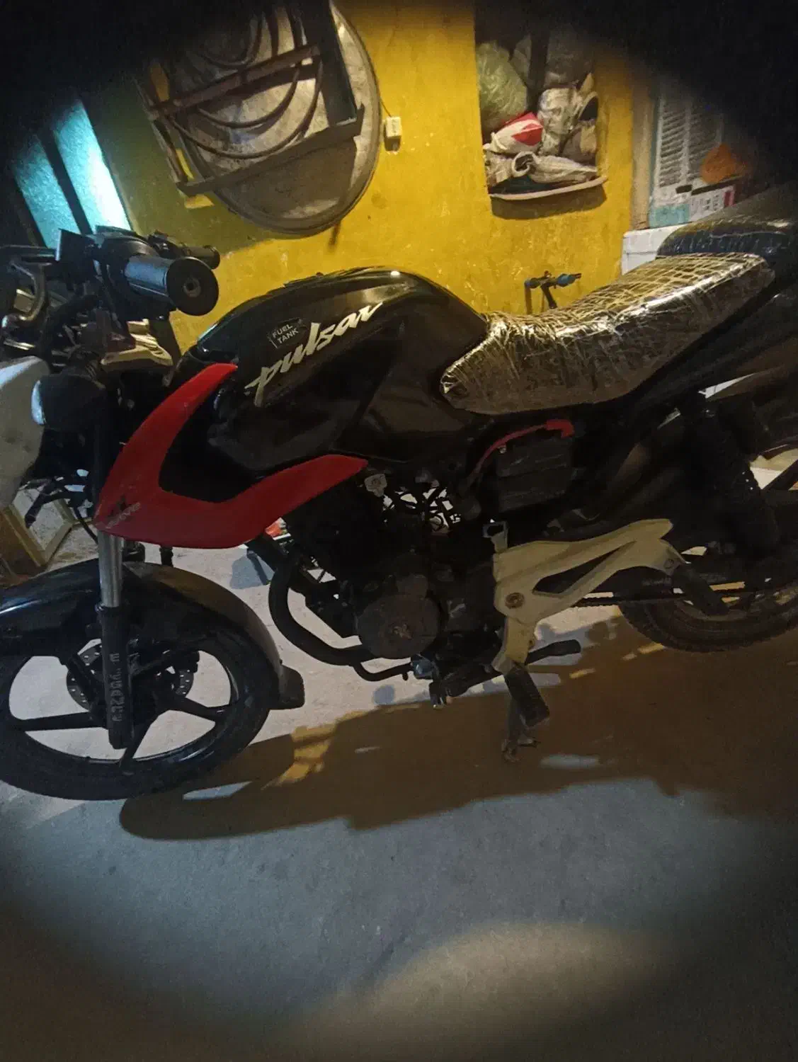 موتورسیکلت پالس 135|موتورسیکلت|دهدشت, |دیوار