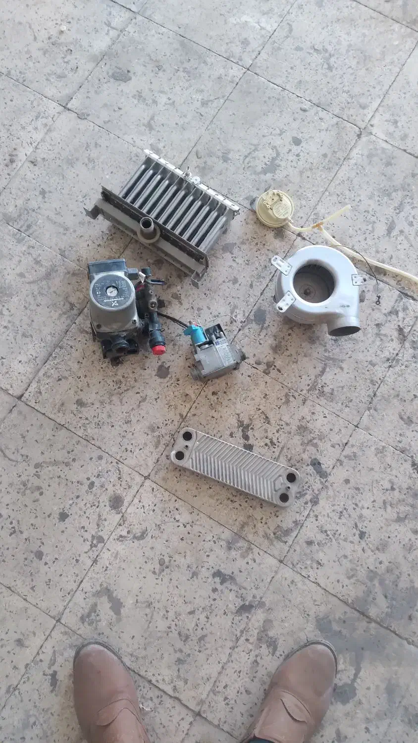 وسایل گازی وبرای پمپ رکلاتور عیره|آبگرمکن، پکیج، شوفاژ|میانه, |دیوار