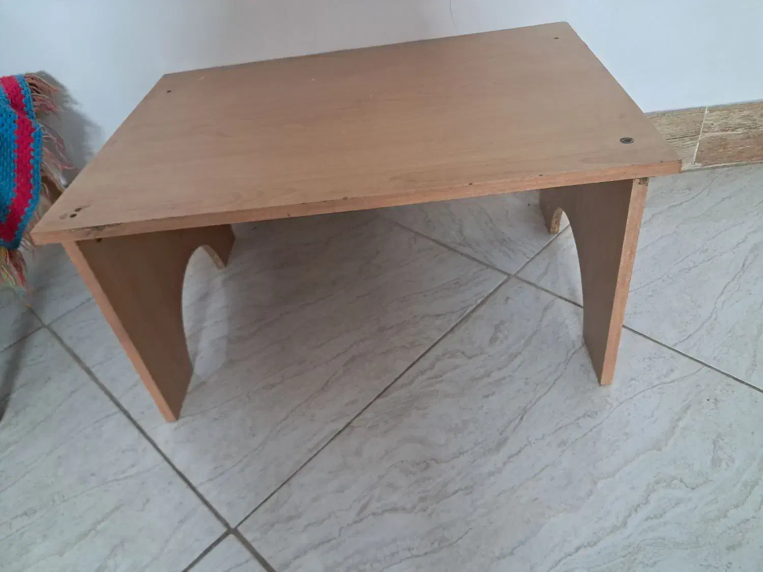 میزتحریر|میز تحریر و کامپیوتر|تربت جام, مسکن مهر|دیوار