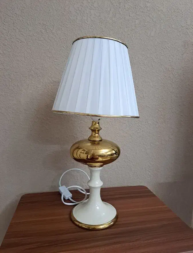 آباژور رومیزی|چراغ خواب و آباژور|رشت, رودبارتان|دیوار