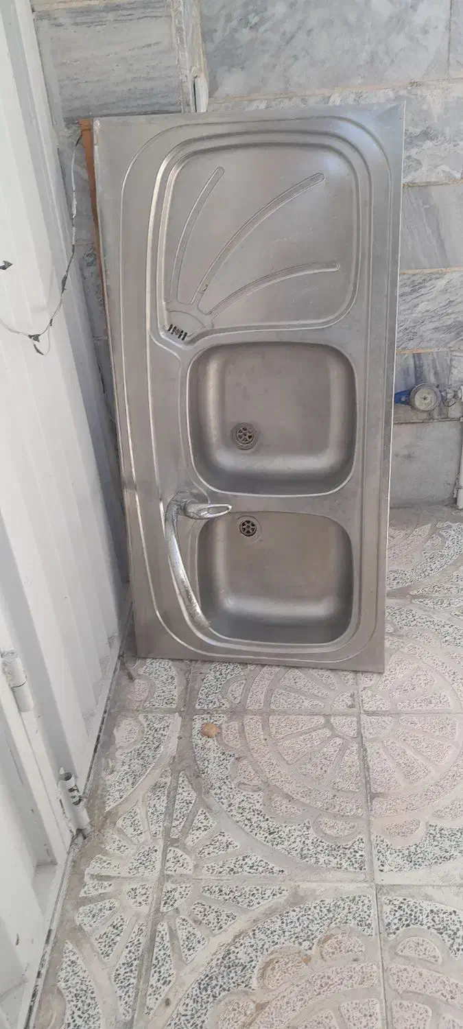 سینگ رو کار|لوازم سرویس بهداشتی|بروجرد, |دیوار