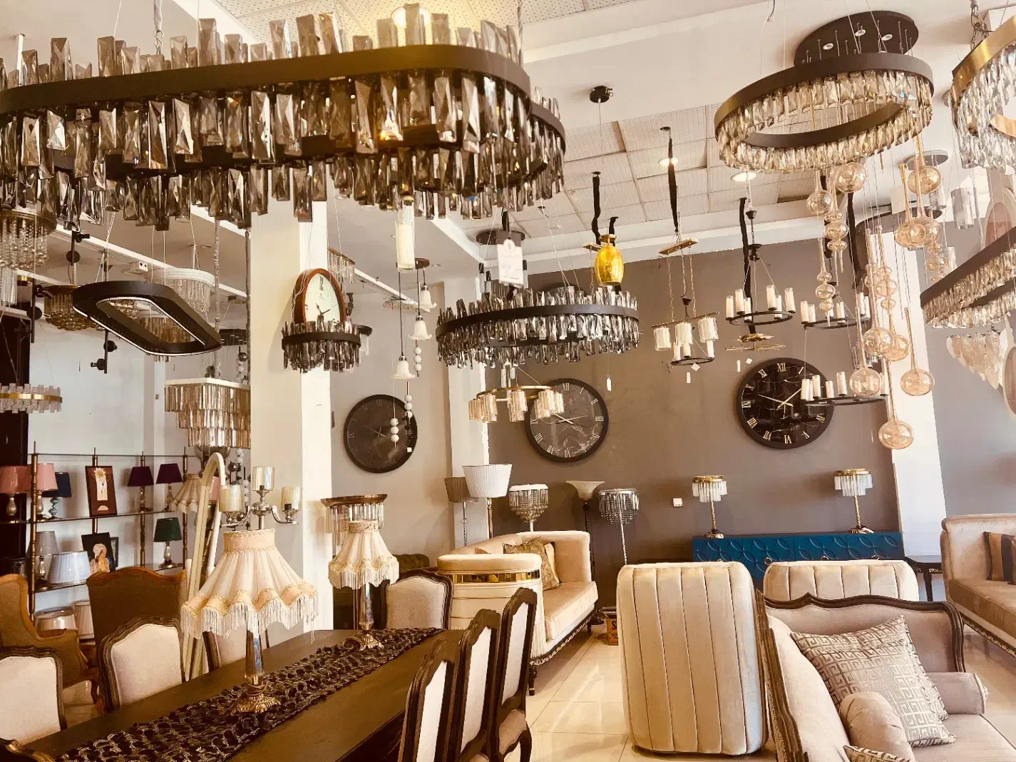 فرصتی ممتاز برای سرمایه‌گذاری در برندی معتبر|فروشگاه و مغازه|هچیرود, |دیوار