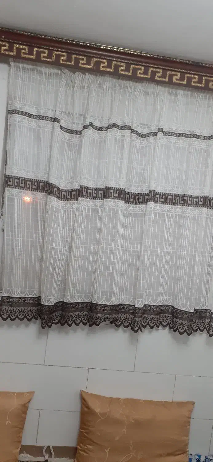 پرده وکتیبه|پرده، رانر، رومیزی|میانه, |دیوار