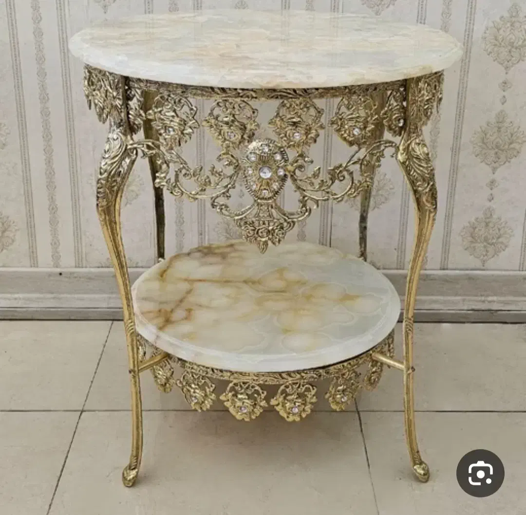 میز تلویزیون با میز خاطر برنز اصل قلم کاری سیاه|میز تلویزیون|تاکستان, |دیوار