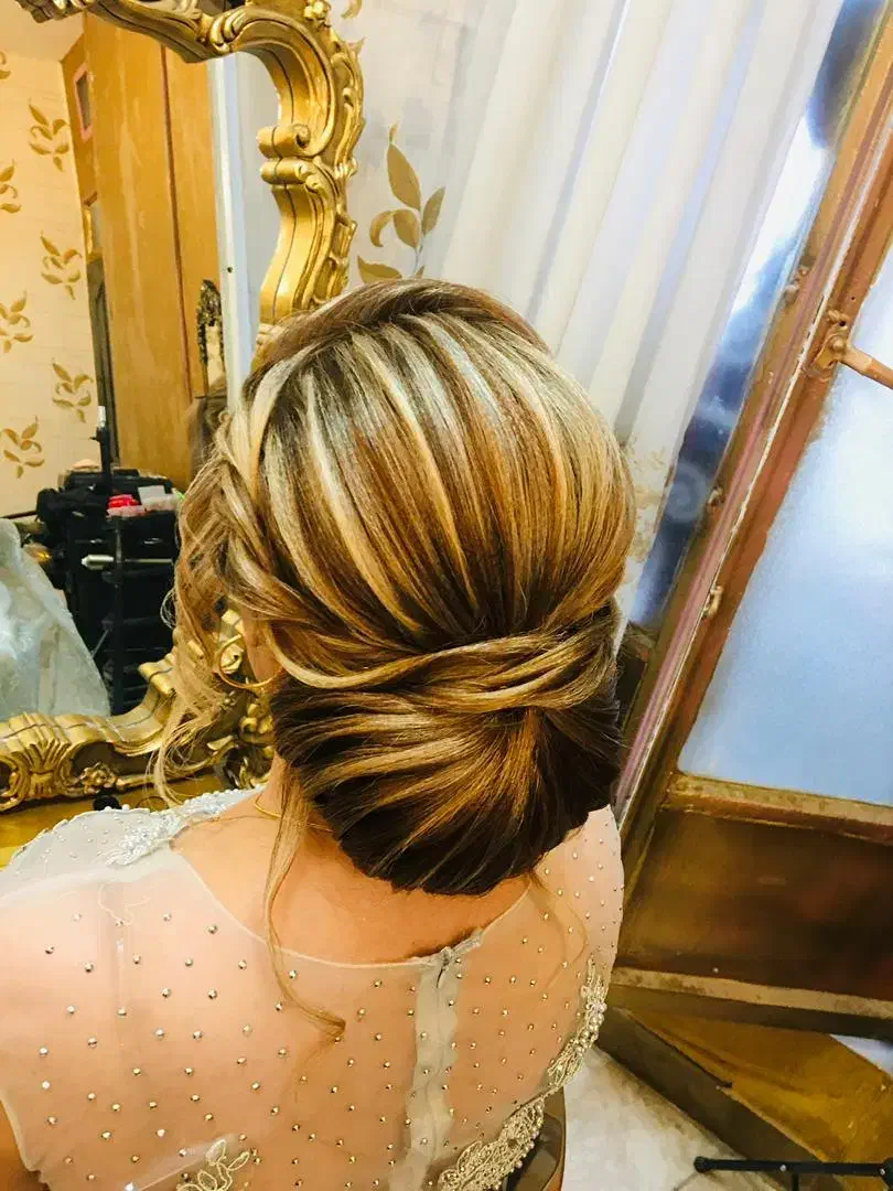 اموزشگاه ارایشگری فوق تخصصی فنی و حر فه ای|خدمات آموزشی|خرمآباد, |دیوار