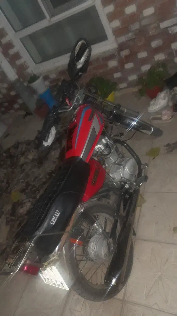 فروش موتور سیکلت و معاوضه با موتور کلیک ترو تمیز|موتورسیکلت|مراغه, |دیوار