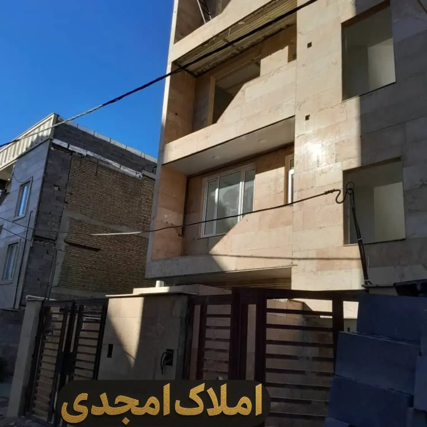 خانه دوشان طبقه اول 140متر 2خوابه تکمیل خام|فروش آپارتمان|سنندج, |دیوار