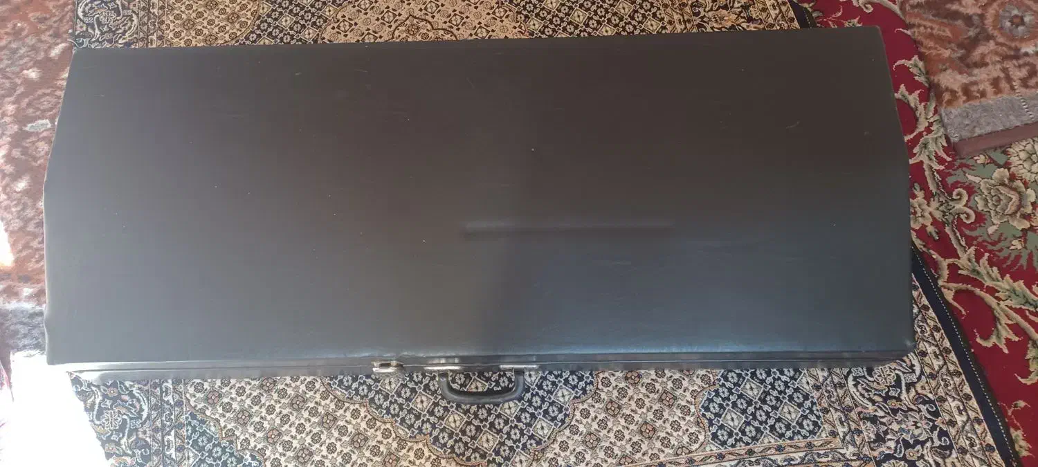 کیف چمدانی دستساز زد ضربه ارگ|پیانو، کیبورد، آکاردئون|سراب, |دیوار