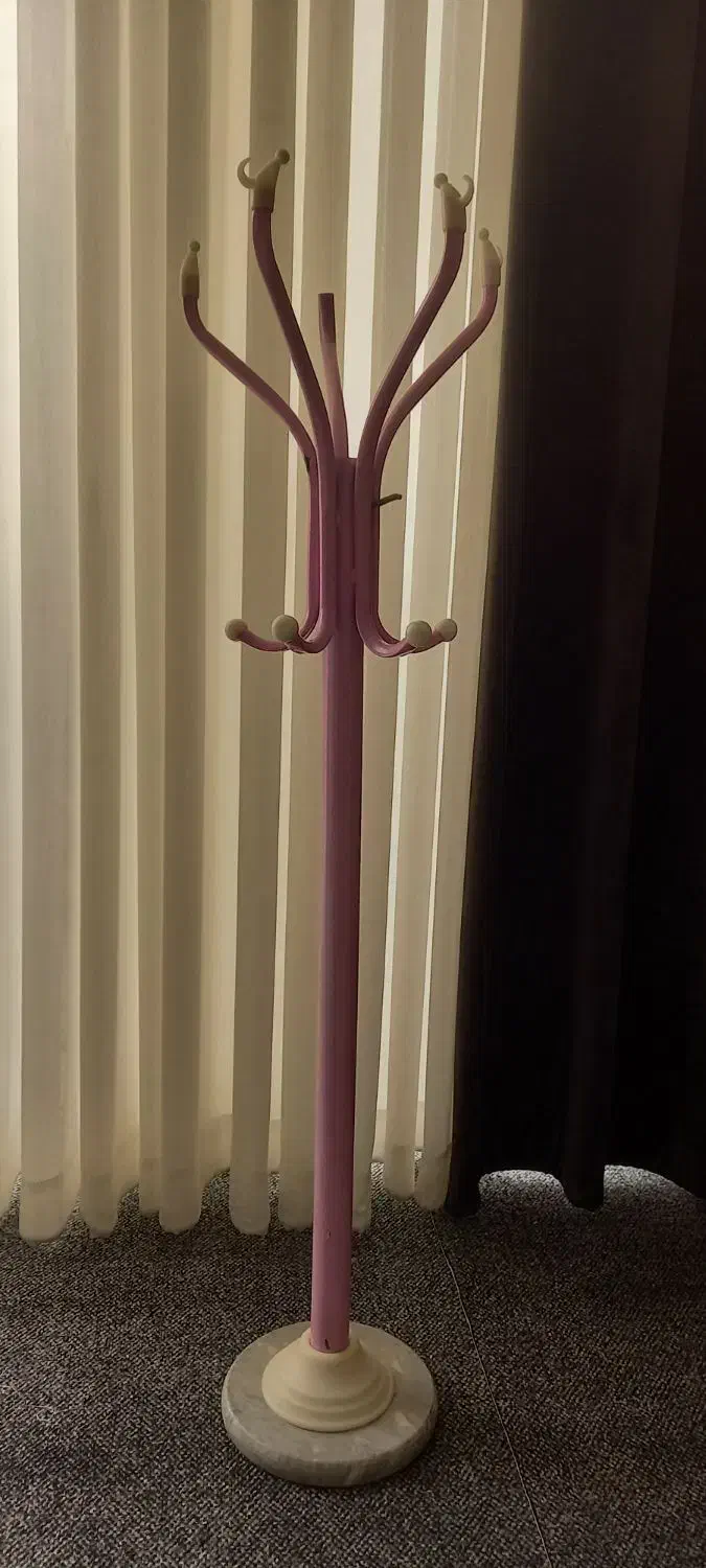 چوب لباسی ایستاده|بندرخت و رختآویز|نجفآباد, حومه نجف آباد|دیوار