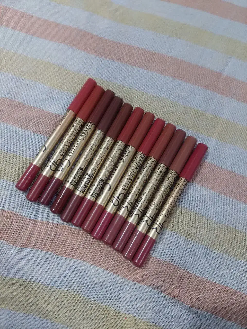 انواع لباس زنانه|کیف، کفش، کمربند|قم, زند آباد|دیوار