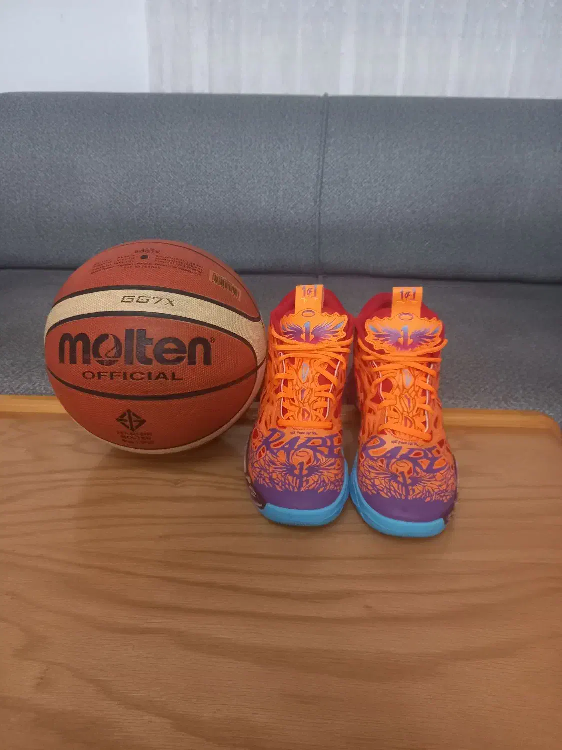 توپ و کتونی حرفه ای بسکتبال|ورزش‌های توپی|لاهیجان, حاجی آباد|دیوار