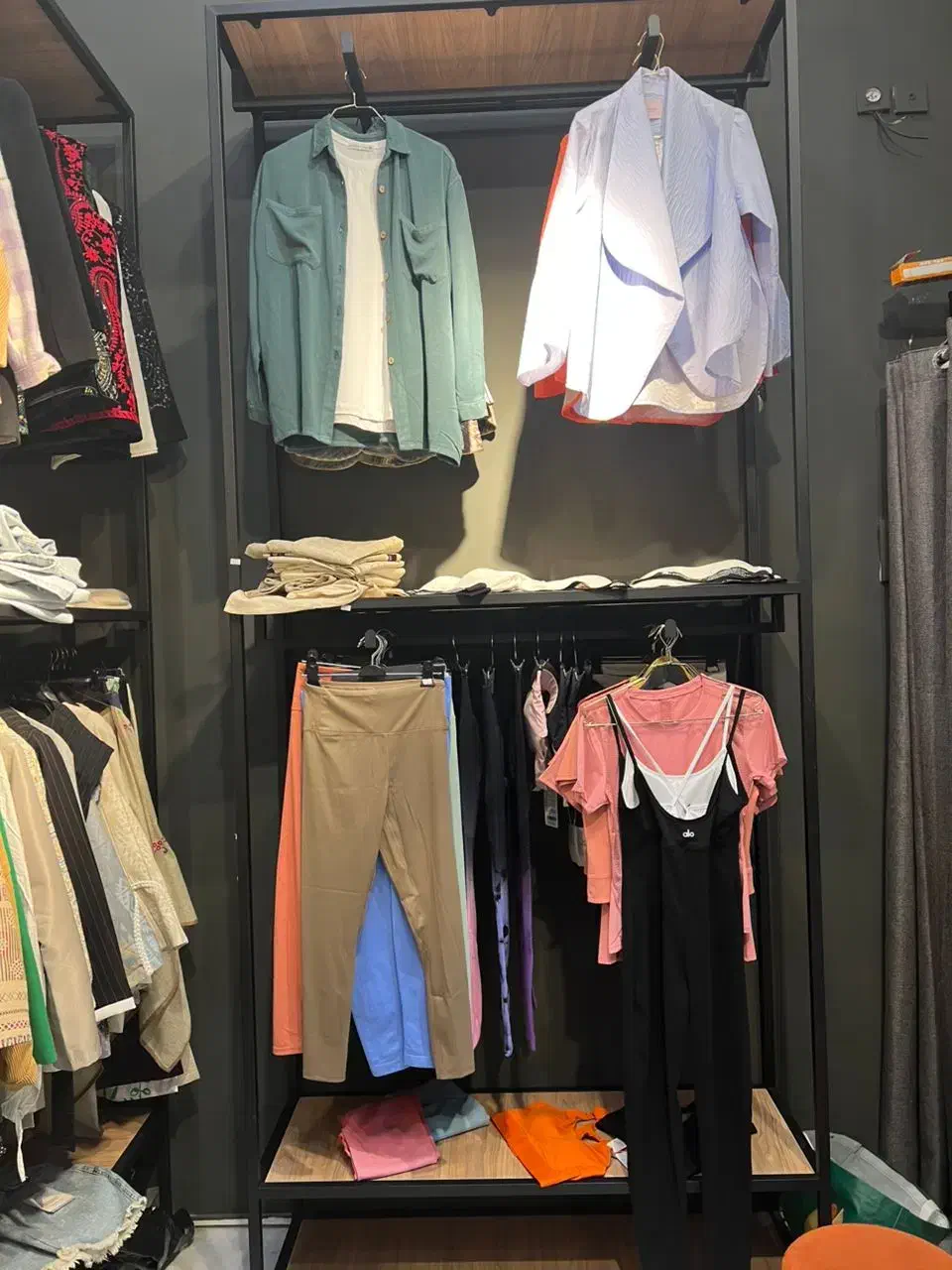 رگال چوب لباسی مانکن|جاکفشی، کمد، دراور|مشهد, سجاد شهر|دیوار