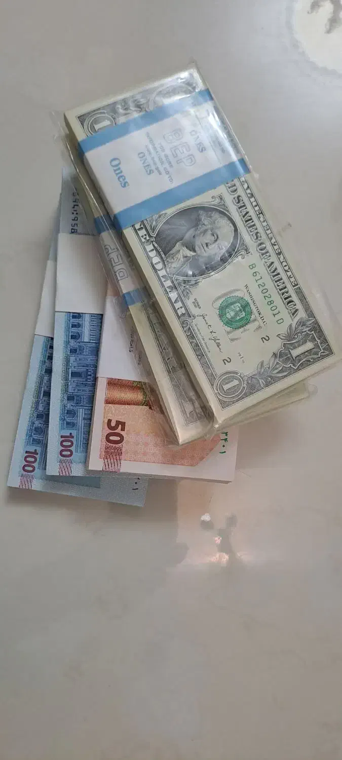 اسکناس کلکسیونی و نو. پول نو. جهت مراسم.|کلکسیون سکه، تمبر، اسکناس|پاکدشت, پاکدشت (مامازند)|دیوار