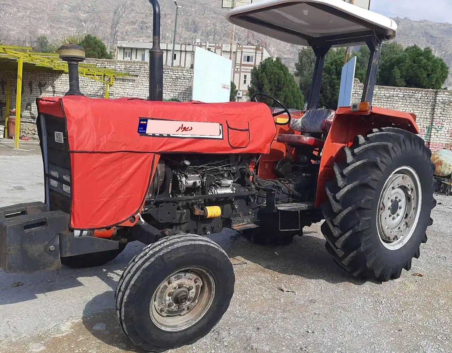 تراکتورفرگوسن ۲۸۵|خودرو سنگین|خرم‌آباد, |دیوار