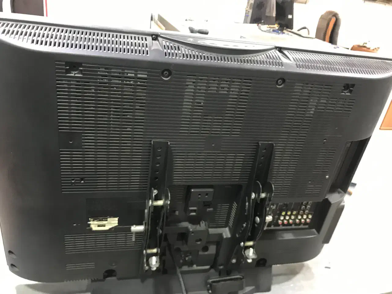 تلویزیون سونی ۳۲ اینچ براویا|تلویزیون و پروژکتور|رودهن, |دیوار